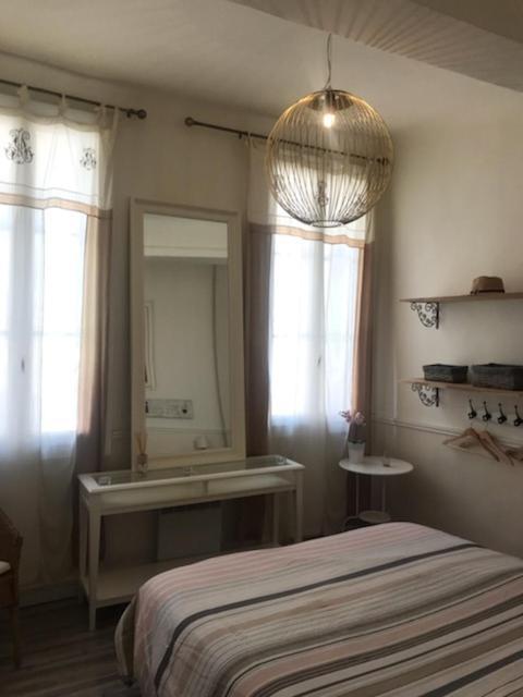 Agapee Apartment Aix-en-Provence Bagian luar foto